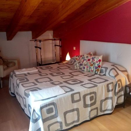 Agustina de Aragón Apartment Zaragoza Bagian luar foto