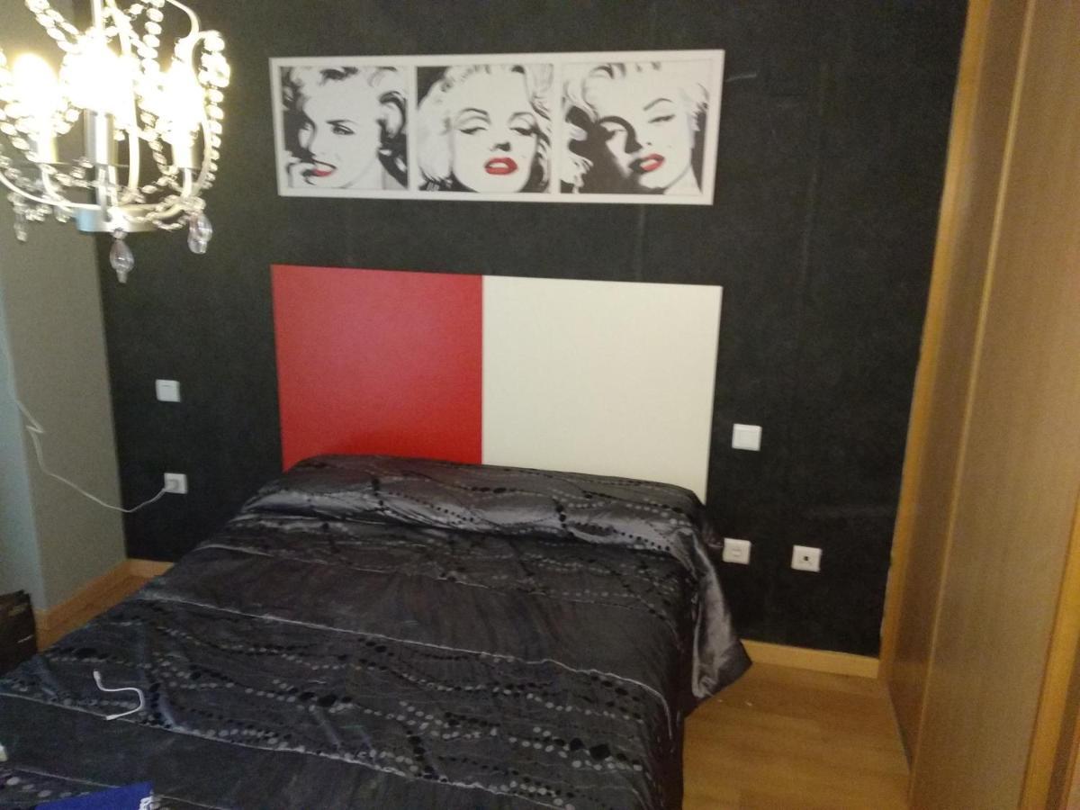 Agustina de Aragón Apartment Zaragoza Bagian luar foto
