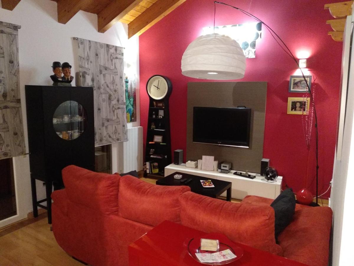 Agustina de Aragón Apartment Zaragoza Bagian luar foto