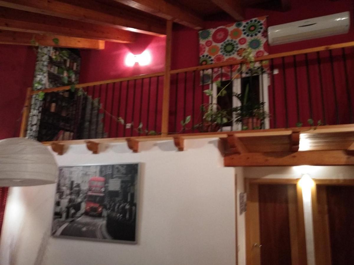 Agustina de Aragón Apartment Zaragoza Bagian luar foto